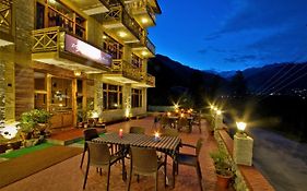 Hotel Vyas Vatika Manali